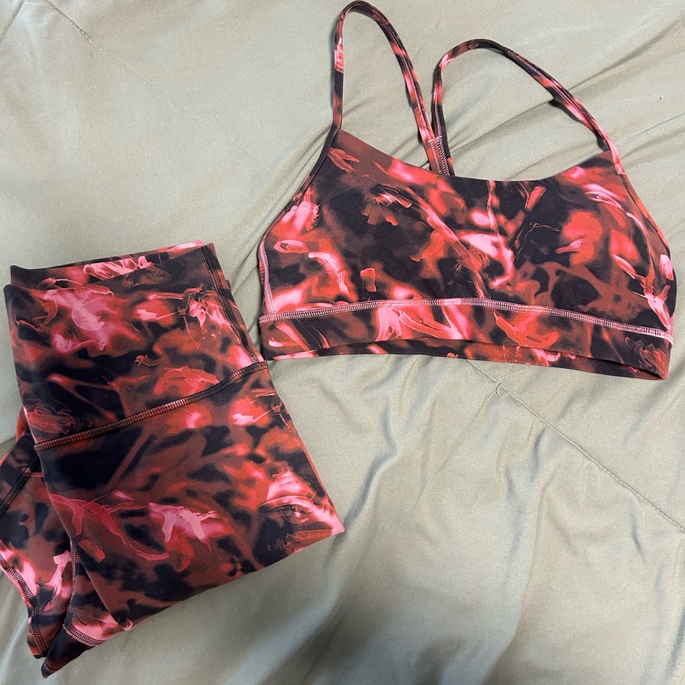 Lululemon set size 8